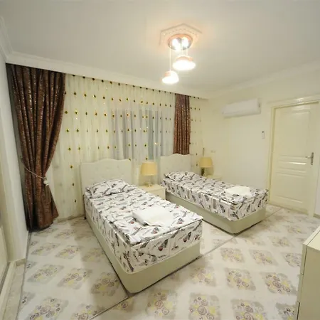 The Ultimate Guide To Renting Your Luxury 3 Bedroom With Majestic Views, 1035 *